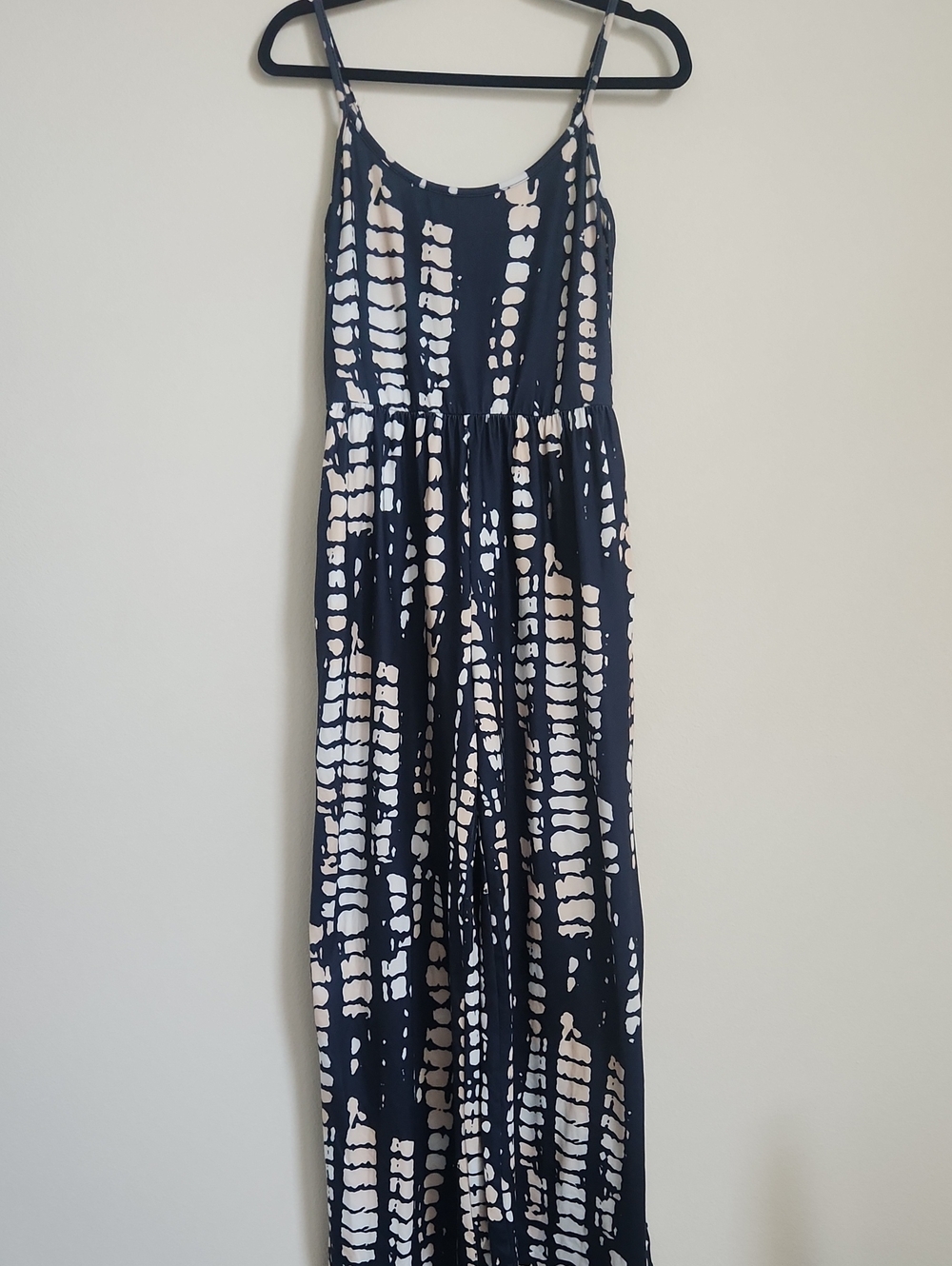 Ekouaer Navy, Tan, And White Tie-Dye Maxi Jumpsuit